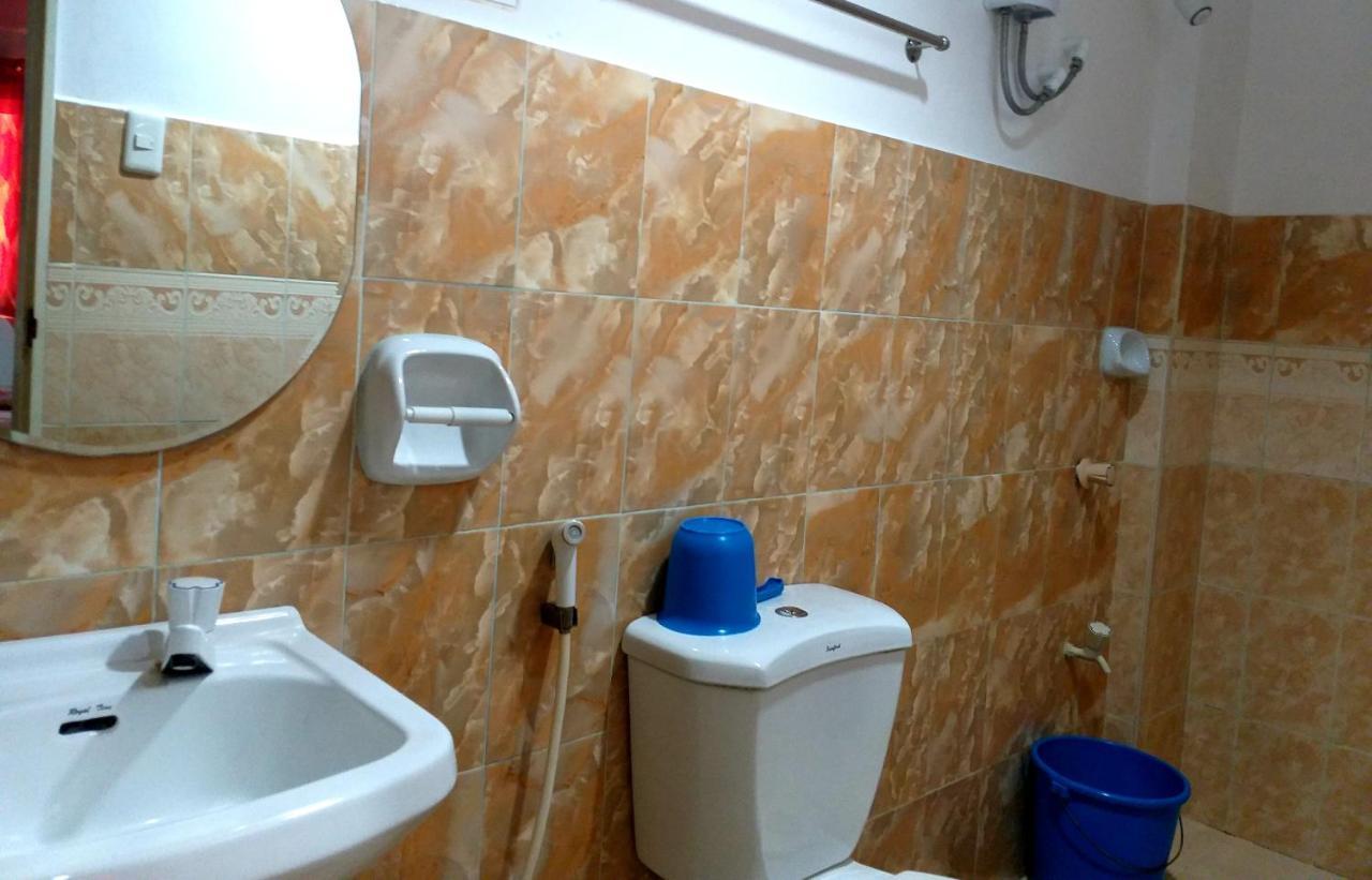 Park Vil-La Apartelle Quezon City Exterior photo